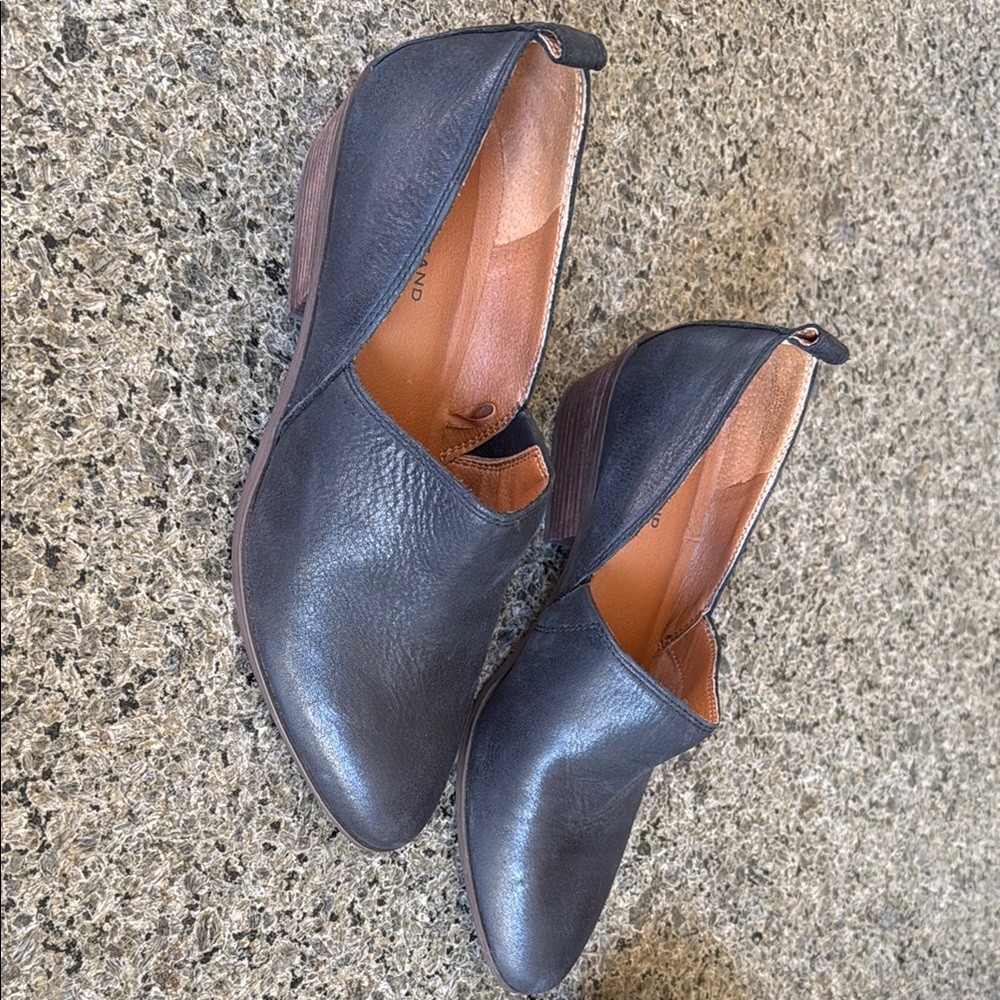 Lucky Brand Black Ankle Booties Sleek Design